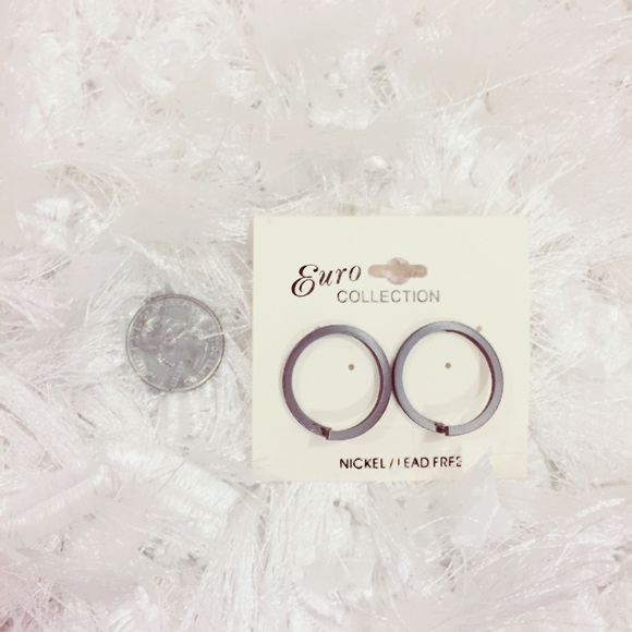 Swirl Dark Gray Punk Earrings - Picture 2 of 4